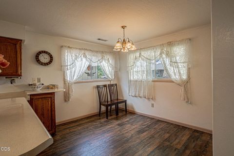 Tiny photo for 6181 Thistle Lane, Central Point, OR 97502 (MLS # 220224369)
