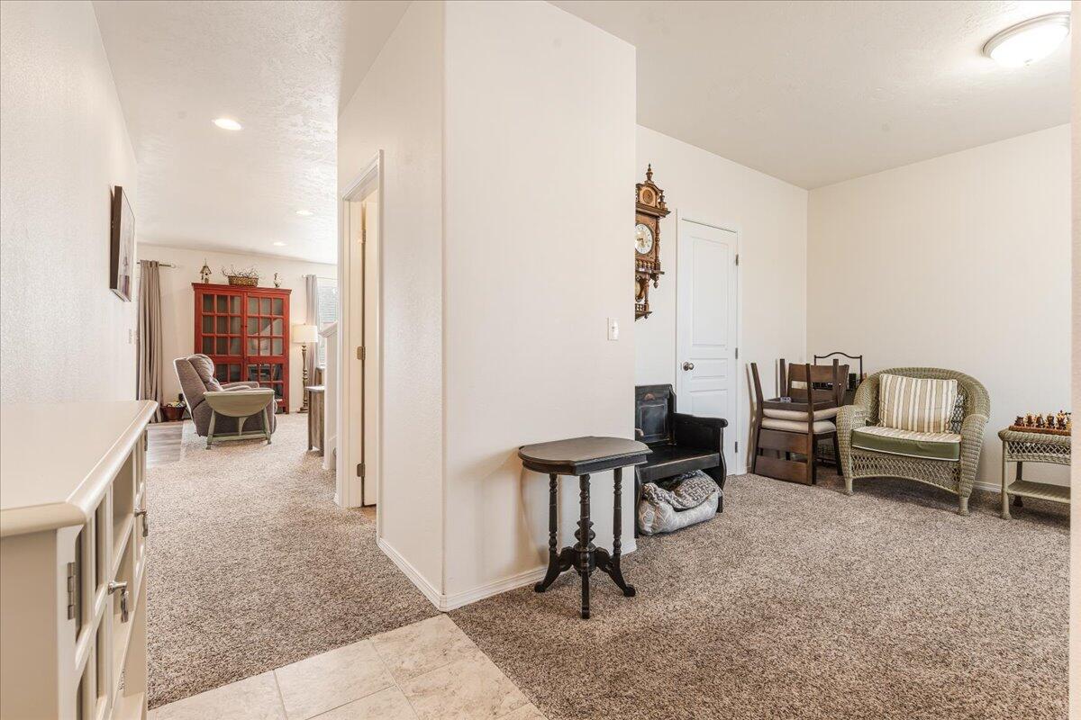 1830 SW 36th Way