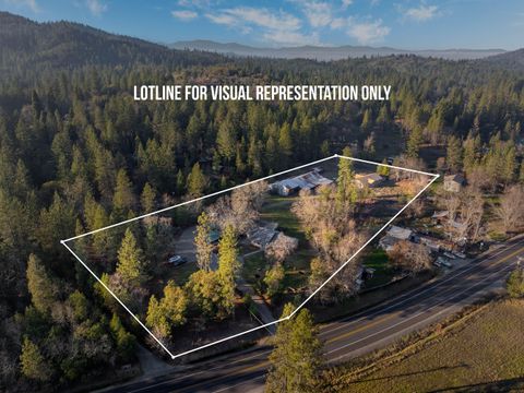 Tiny photo for 4570 New Hope Road, Grants Pass, OR 97527 (MLS # 220213953)