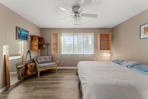 Tiny photo for 4570 New Hope Road, Grants Pass, OR 97527 (MLS # 220213953)