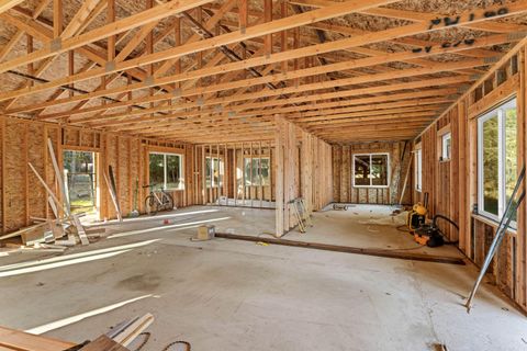 Tiny photo for 4570 New Hope Road, Grants Pass, OR 97527 (MLS # 220213953)