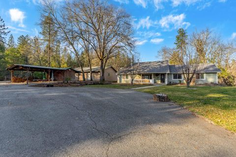 Tiny photo for 4570 New Hope Road, Grants Pass, OR 97527 (MLS # 220213953)