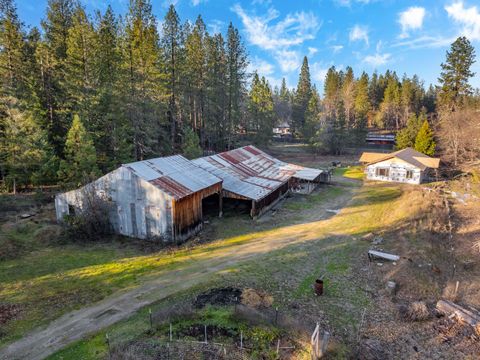 Tiny photo for 4570 New Hope Road, Grants Pass, OR 97527 (MLS # 220213953)