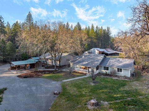 Tiny photo for 4570 New Hope Road, Grants Pass, OR 97527 (MLS # 220213953)