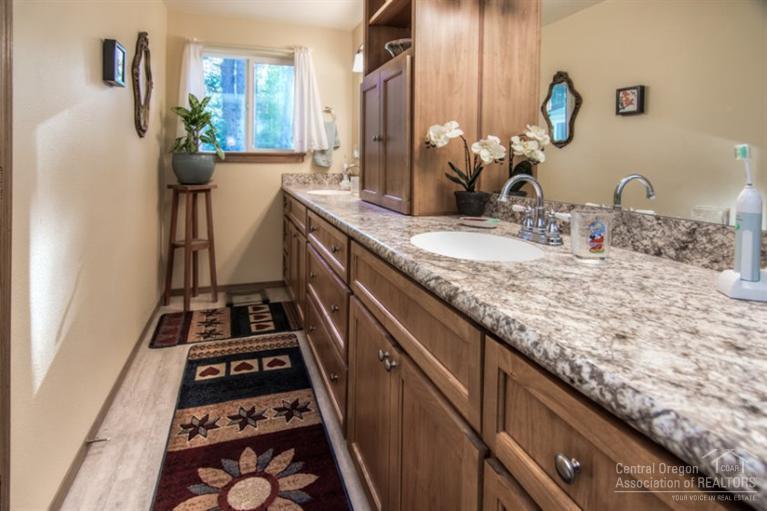 Deschutes RiverWoods - Residential