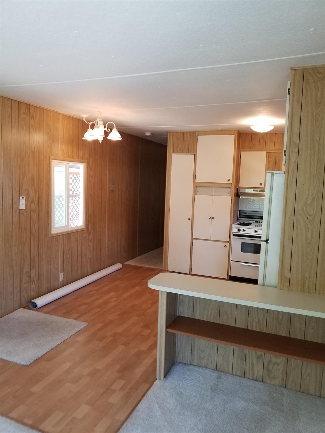 Country View Mobile Home Park - Residential