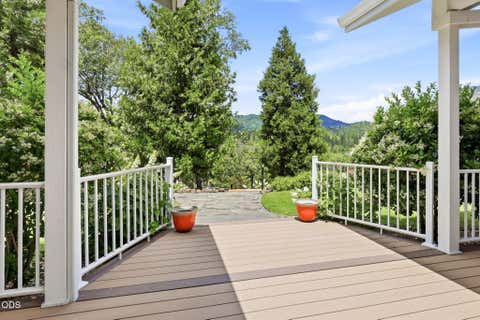 Tiny photo for 764 Jess Way, Grants Pass, OR 97526 (MLS # 220223201)