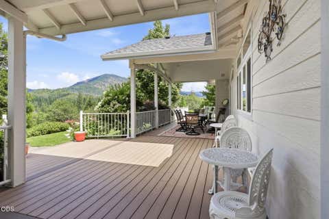 Tiny photo for 764 Jess Way, Grants Pass, OR 97526 (MLS # 220223201)