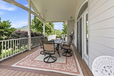Tiny photo for 764 Jess Way, Grants Pass, OR 97526 (MLS # 220223201)