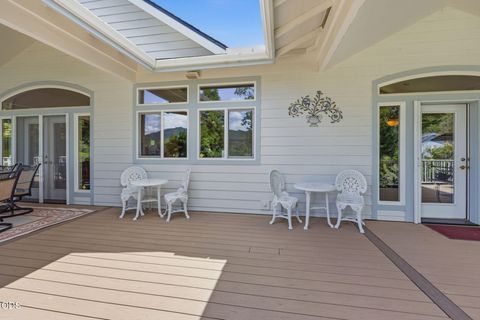 Tiny photo for 764 Jess Way, Grants Pass, OR 97526 (MLS # 220223201)