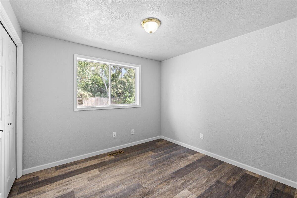 Valley Point - Residential