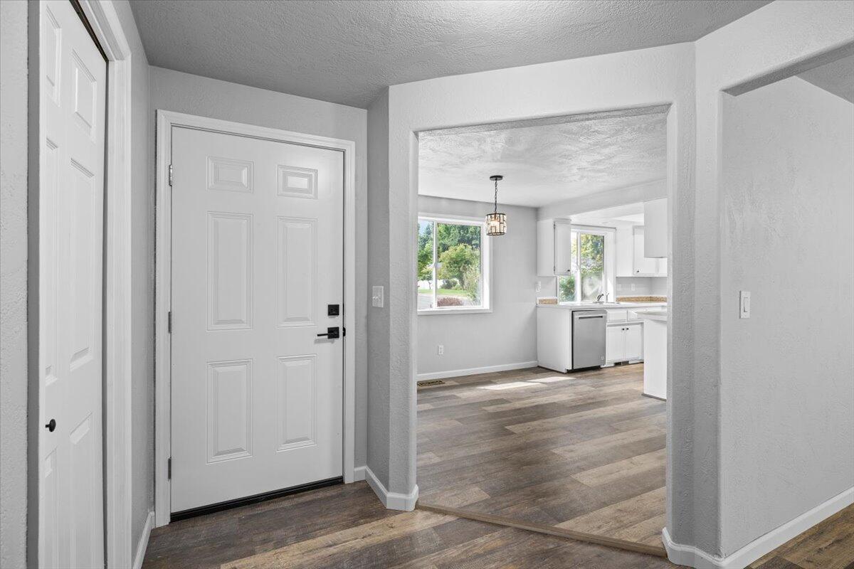 Valley Point - Residential