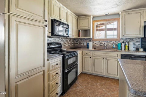 Tiny photo for 11288 SW Highway 126, Powell Butte, OR 97753 (MLS # 220229809)