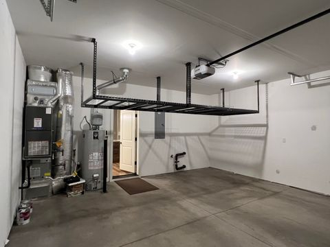 Tiny photo for 20735 Boulderfield Avenue, Bend, OR 97701 (MLS # 220212132)