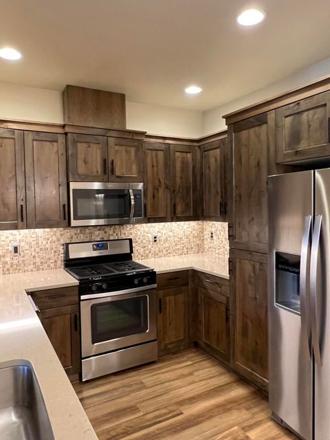 Tiny photo for 20735 Boulderfield Avenue, Bend, OR 97701 (MLS # 220212132)