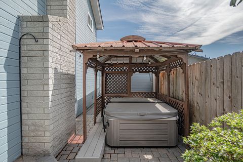 Tiny photo for 2537 Seville Circle, Medford, OR 97504 (MLS # 220219525)