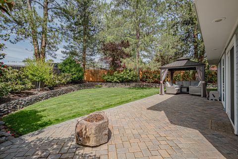 Tiny photo for 2537 Seville Circle, Medford, OR 97504 (MLS # 220219525)