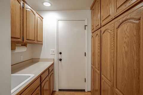 Tiny photo for 2537 Seville Circle, Medford, OR 97504 (MLS # 220219525)