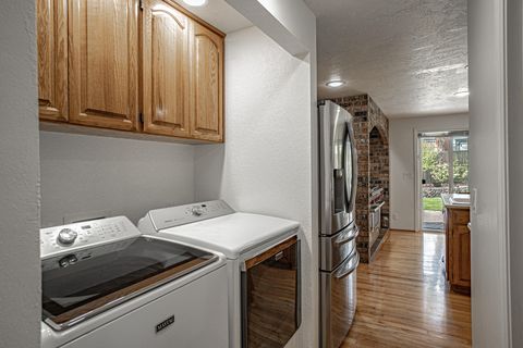 Tiny photo for 2537 Seville Circle, Medford, OR 97504 (MLS # 220219525)