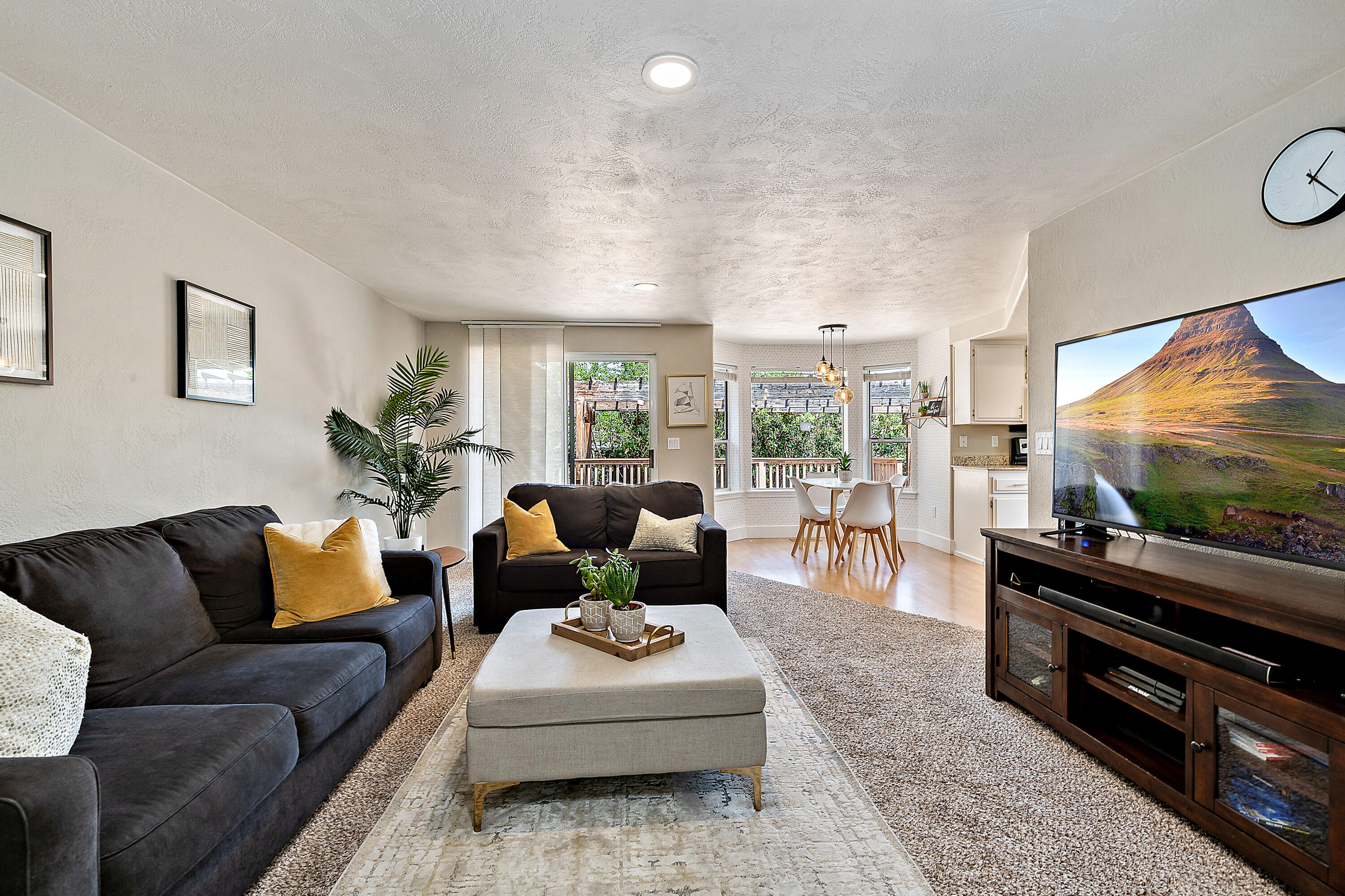 Pine Crest Court Subdivision - Residential