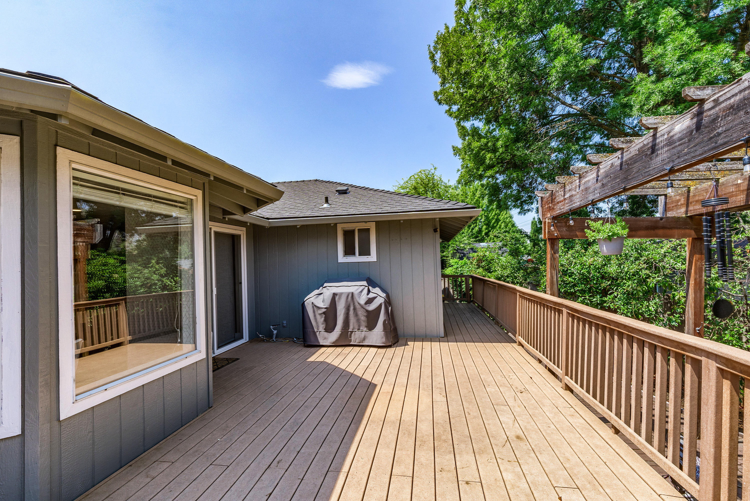 Pine Crest Court Subdivision - Residential