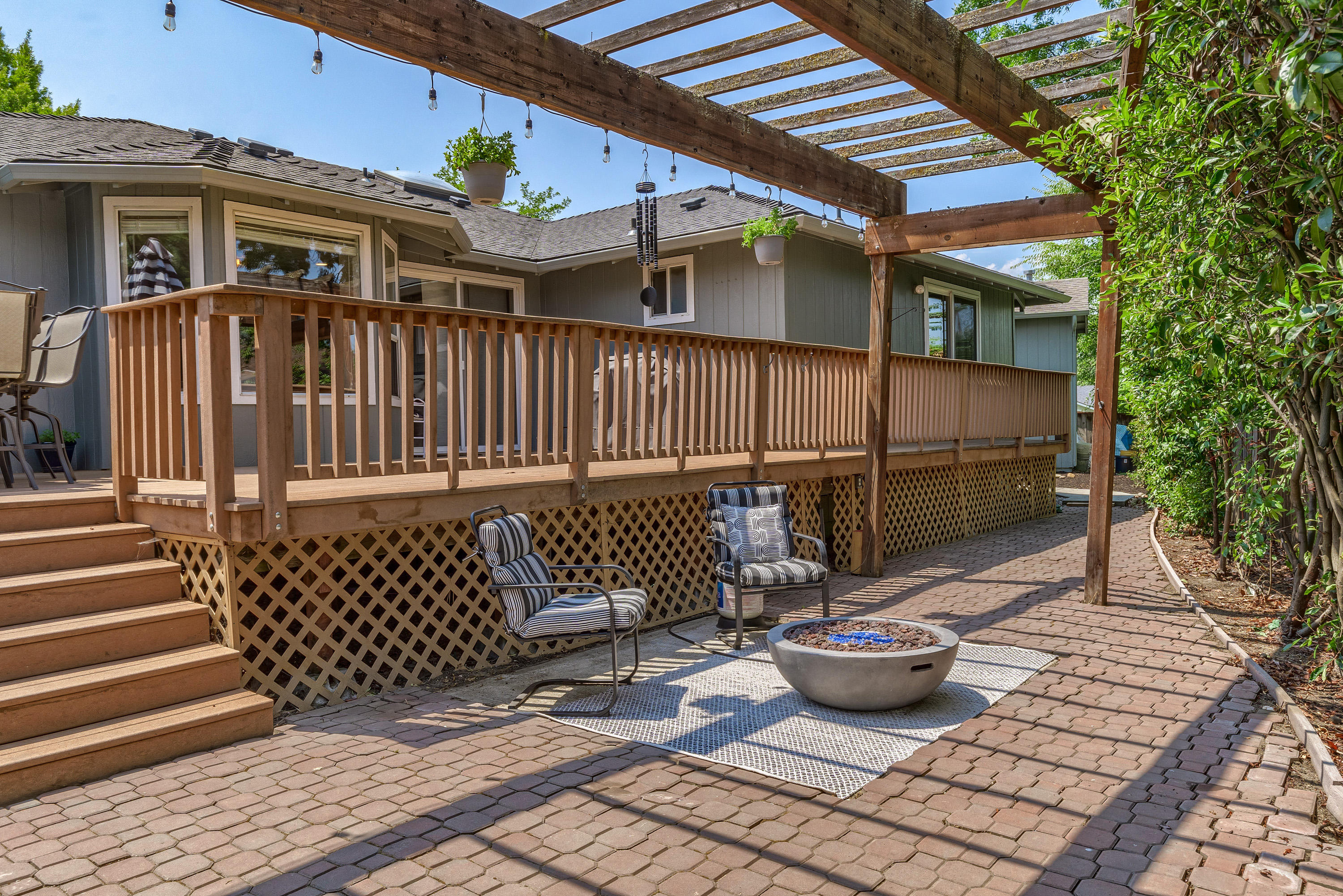 Pine Crest Court Subdivision - Residential