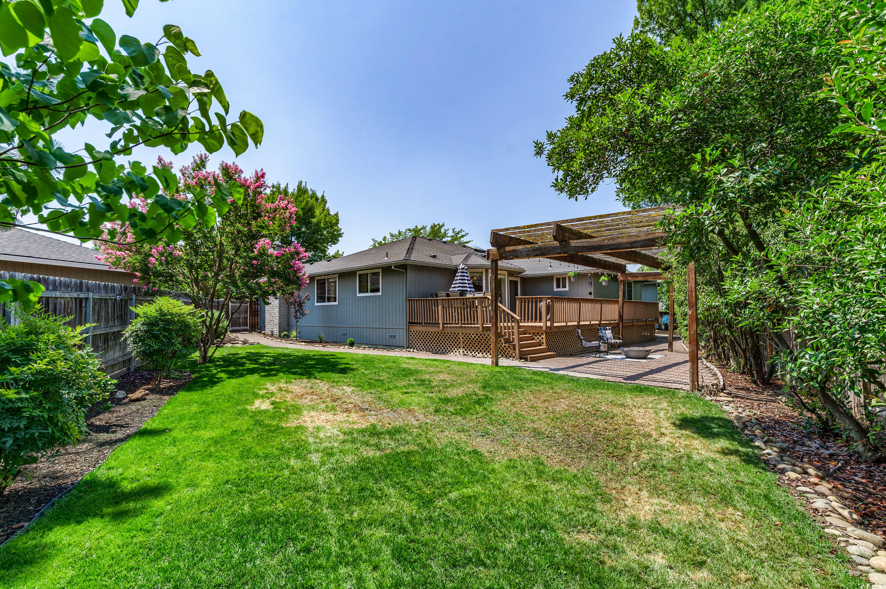 Pine Crest Court Subdivision - Residential