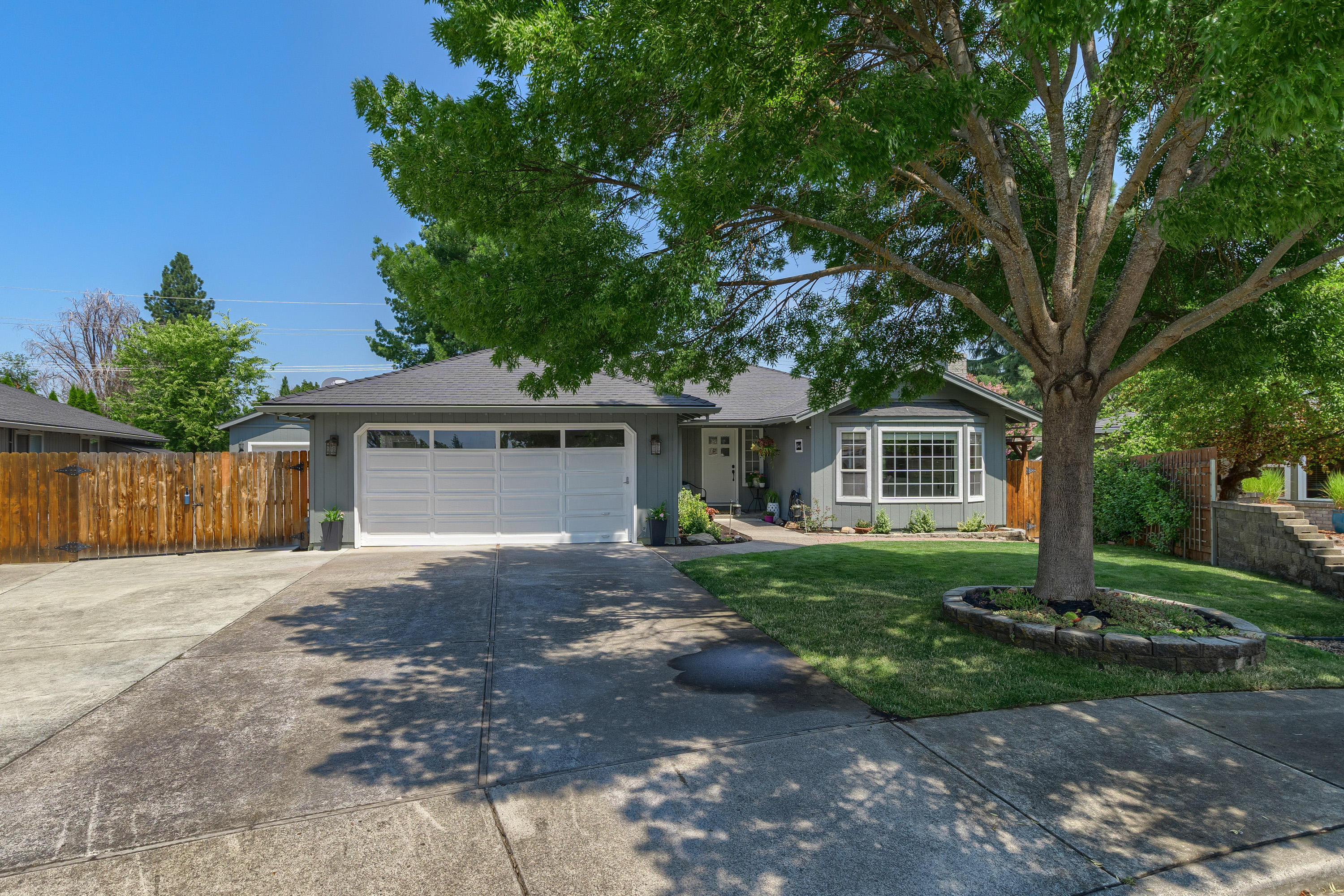 Pine Crest Court Subdivision - Residential