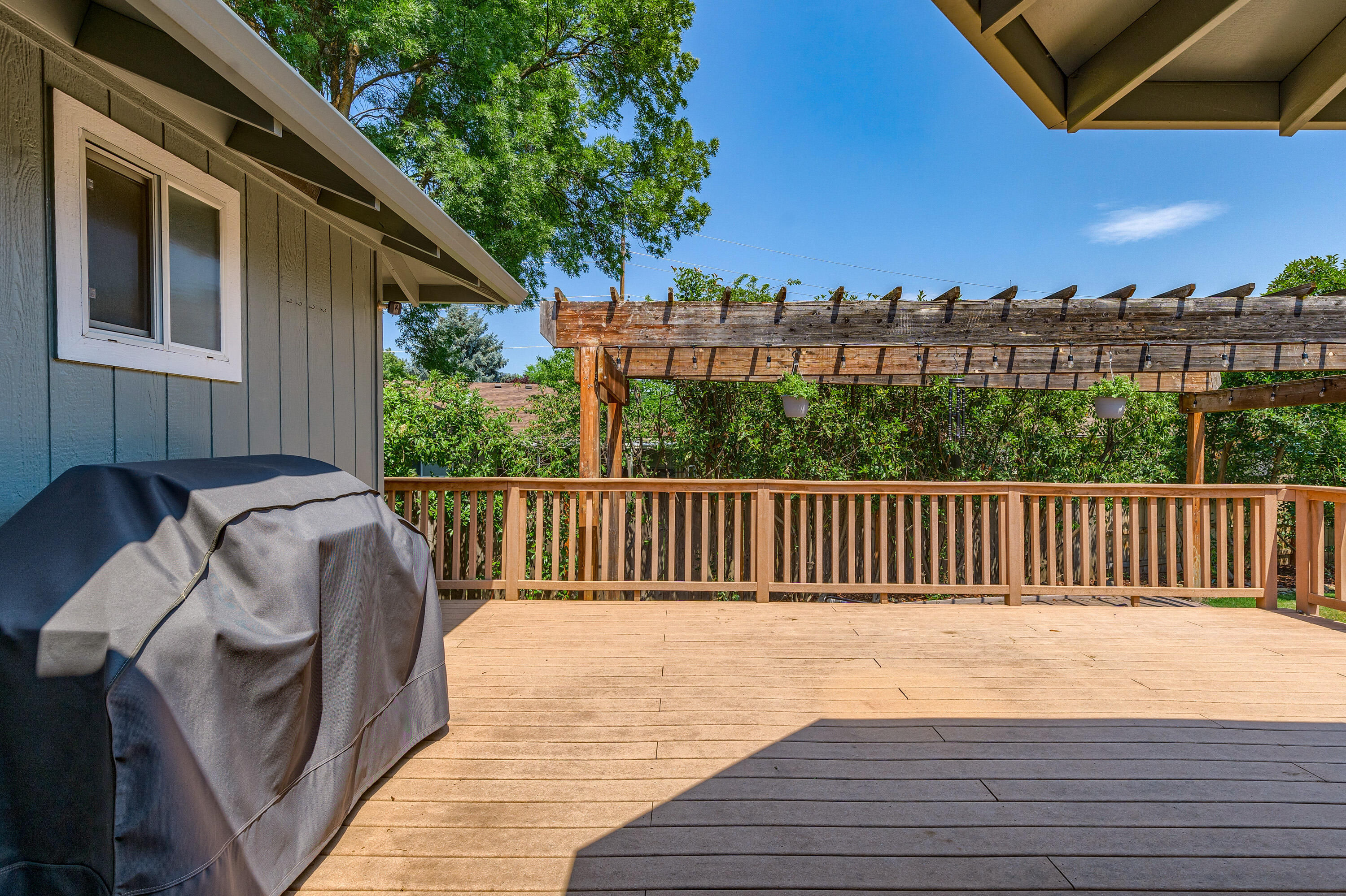 Pine Crest Court Subdivision - Residential