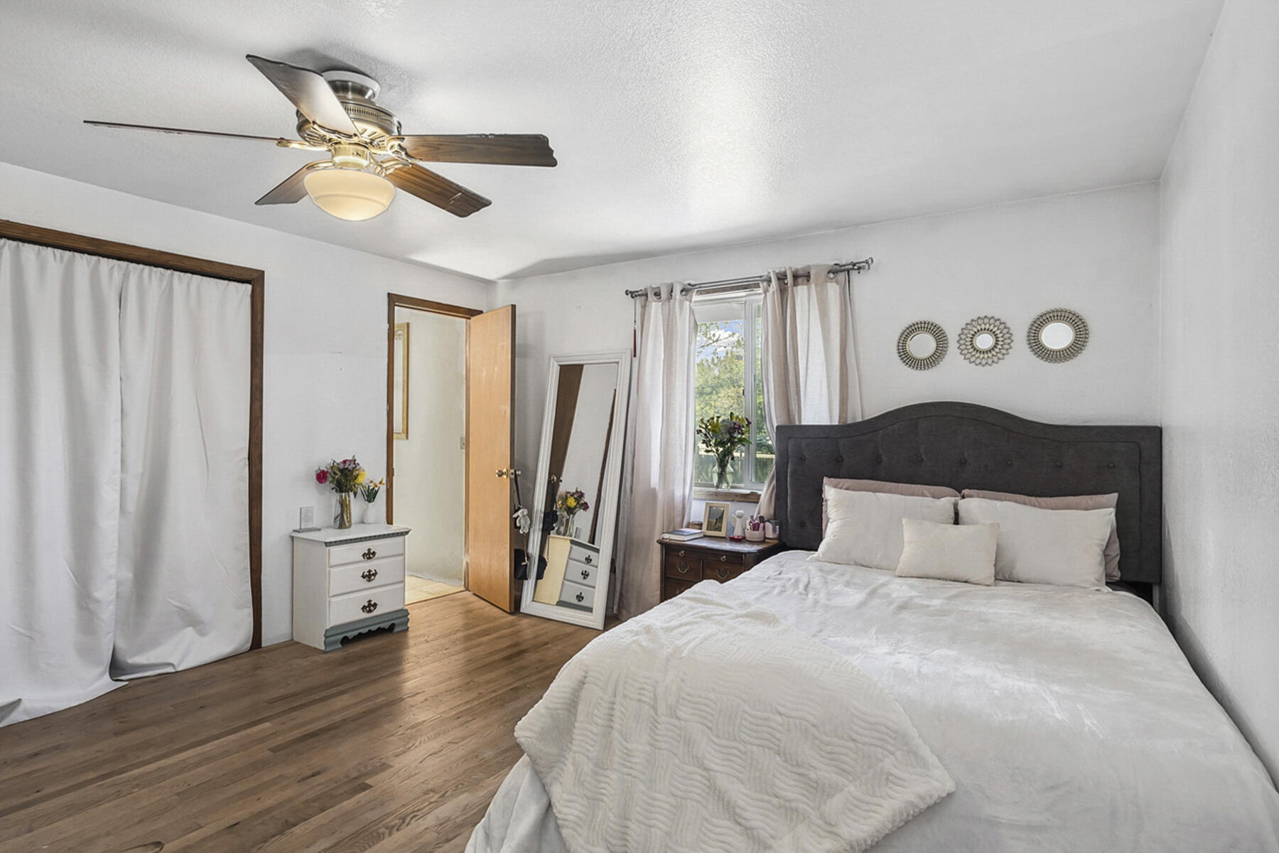 Paulina View Est - Residential