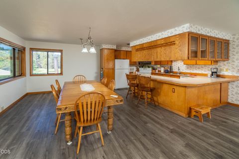 Tiny photo for 52971 Bridge Drive, La Pine, OR 97739 (MLS # 220222138)