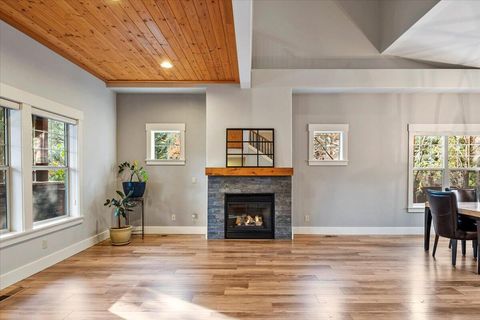 Tiny photo for 60923 Grand Targhee Drive, Bend, OR 97702 (MLS # 220211648)