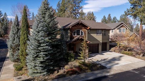 Photo of 60923 Grand Targhee Drive, Bend, OR 97702 (MLS # 220211648)
