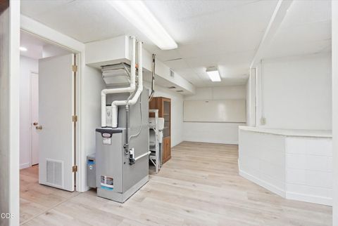 Tiny photo for 209 Florence Avenue, Medford, OR 97504 (MLS # 220223972)