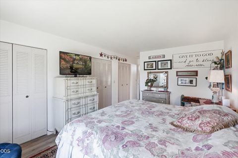 Tiny photo for 209 Florence Avenue, Medford, OR 97504 (MLS # 220223972)