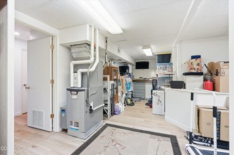Tiny photo for 209 Florence Avenue, Medford, OR 97504 (MLS # 220223972)