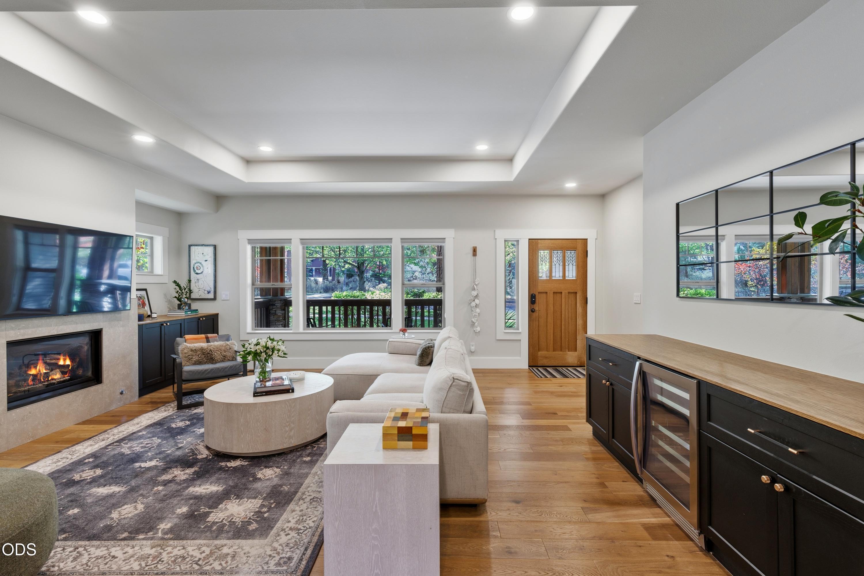 2544 NW Sacagawea Lane