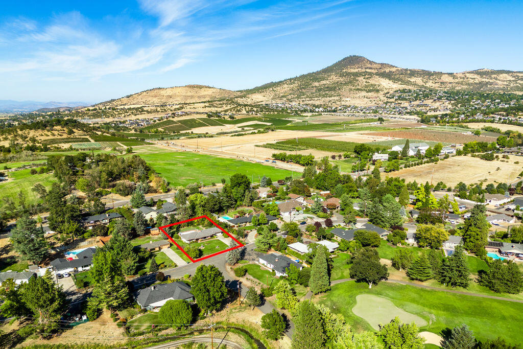 Rogue Valley Estates Subdivision - Residential