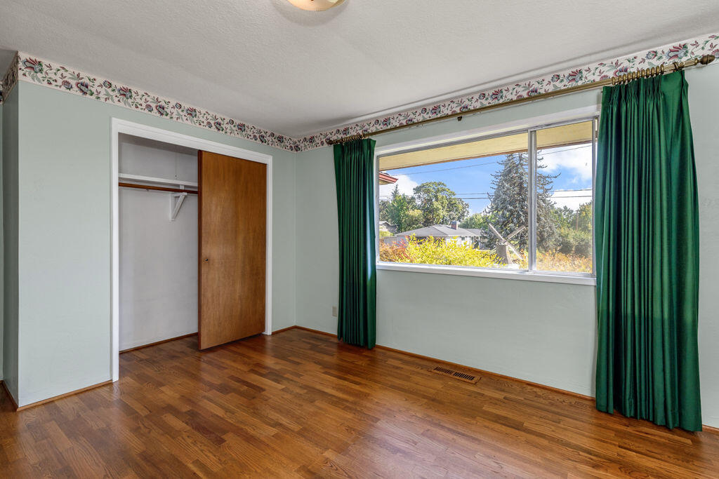 Rogue Valley Estates Subdivision - Residential