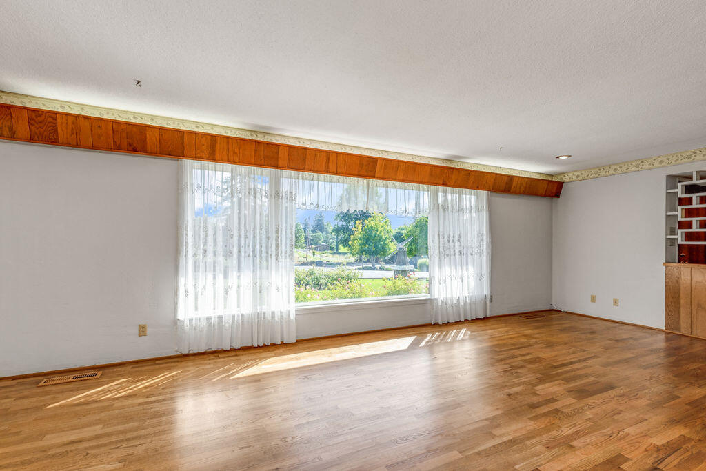 Rogue Valley Estates Subdivision - Residential