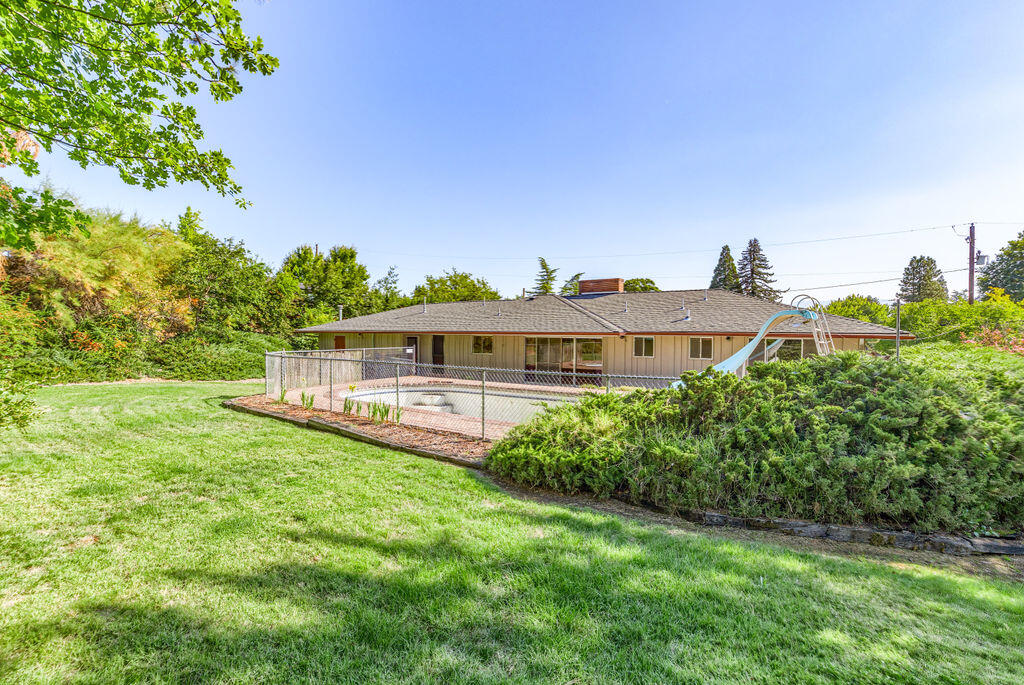 Rogue Valley Estates Subdivision - Residential