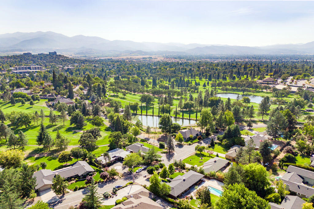 Rogue Valley Estates Subdivision - Residential