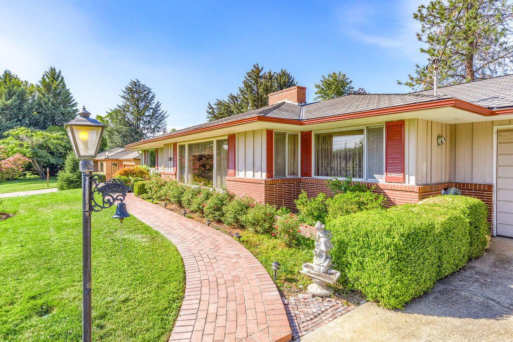 Rogue Valley Estates Subdivision - Residential