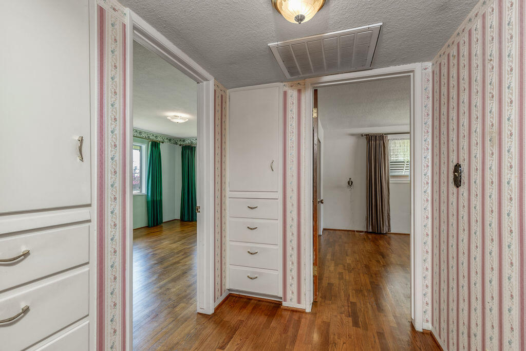 Rogue Valley Estates Subdivision - Residential