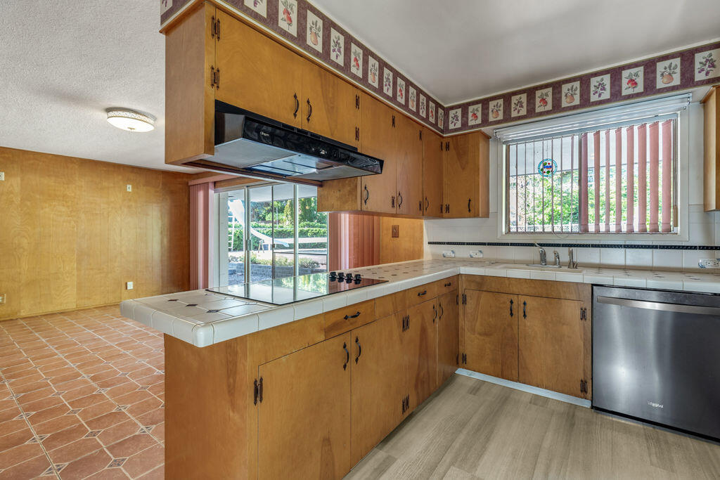 Rogue Valley Estates Subdivision - Residential