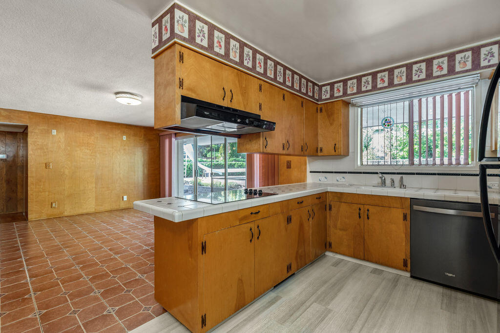 Rogue Valley Estates Subdivision - Residential