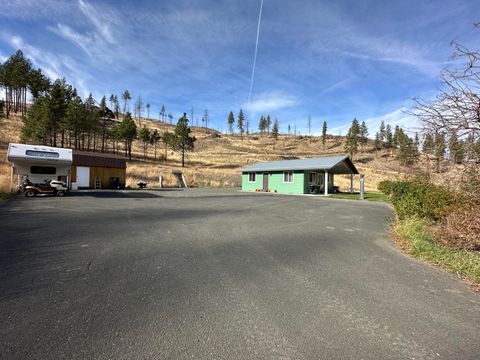 Tiny photo for 24826 S Hwy 395, Canyon City, OR 97820 (MLS # 220212435)