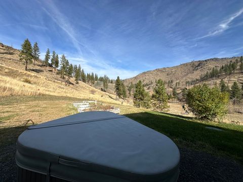 Tiny photo for 24826 S Hwy 395, Canyon City, OR 97820 (MLS # 220212435)