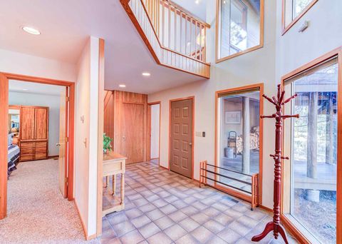 Tiny photo for 57598 White Elm LN #15, Sunriver, OR 97707 (MLS # 220224004)