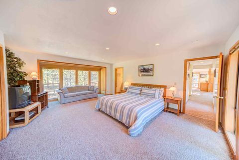 Tiny photo for 57598 White Elm LN #15, Sunriver, OR 97707 (MLS # 220224004)